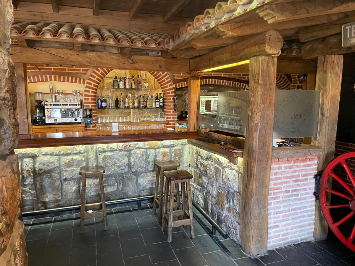 Hotel La Guarida De La Lleira Ferreras de Arriba Esterno foto