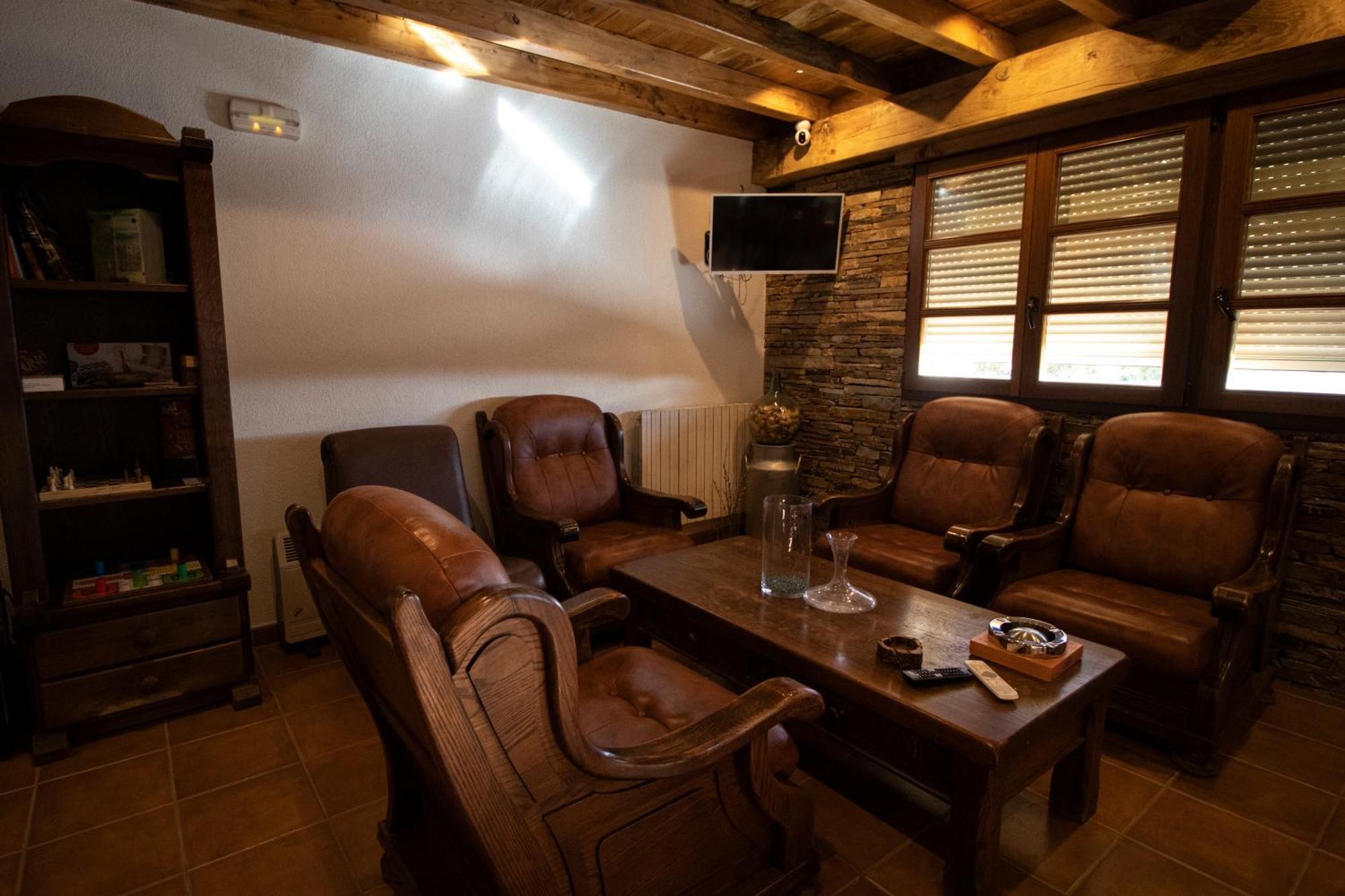 Hotel La Guarida De La Lleira Ferreras de Arriba Esterno foto