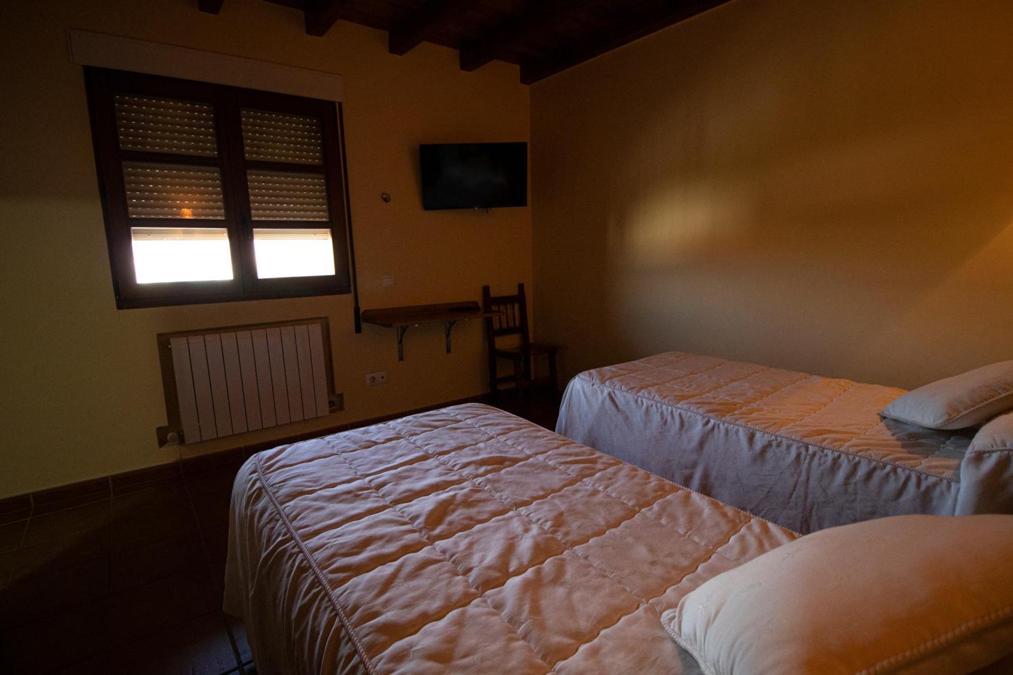 Hotel La Guarida De La Lleira Ferreras de Arriba Esterno foto